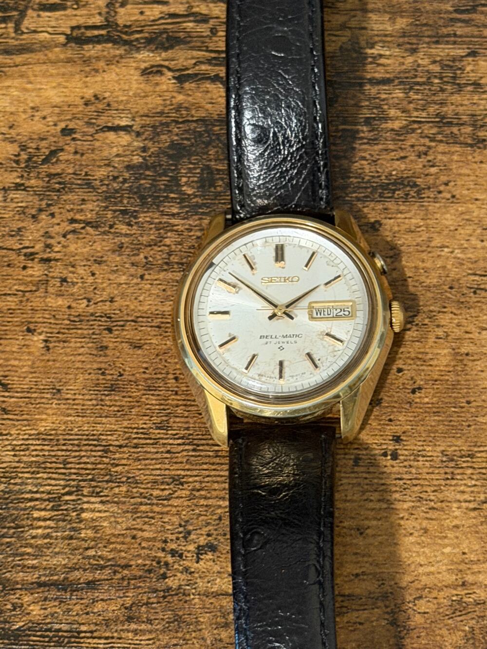 Seiko Bell-Matic 4006-7010 Gold Tone 21 Jewels Automatic Alarm Watch